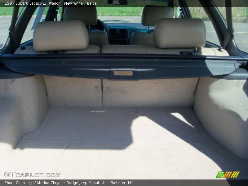 New White / Beige 1997 Subaru Legacy LSi Wagon