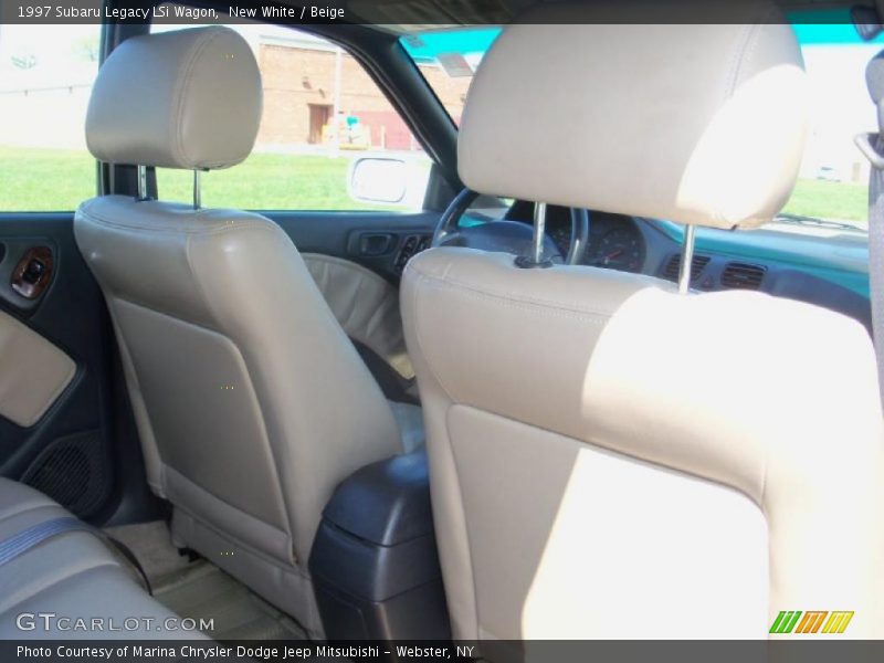 New White / Beige 1997 Subaru Legacy LSi Wagon