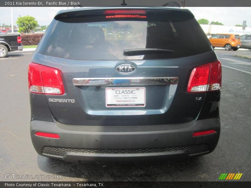 Pacific Blue / Black 2011 Kia Sorento EX