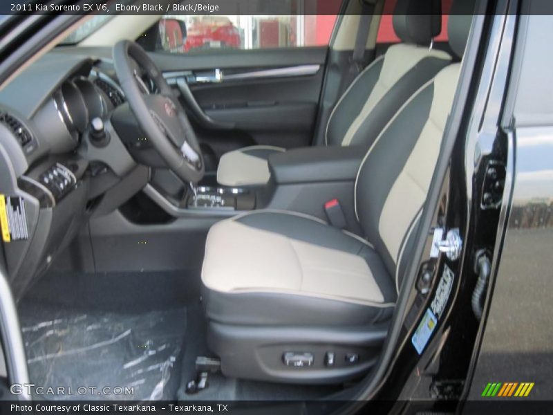 Ebony Black / Black/Beige 2011 Kia Sorento EX V6