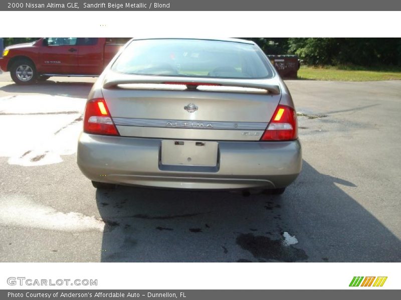 Sandrift Beige Metallic / Blond 2000 Nissan Altima GLE