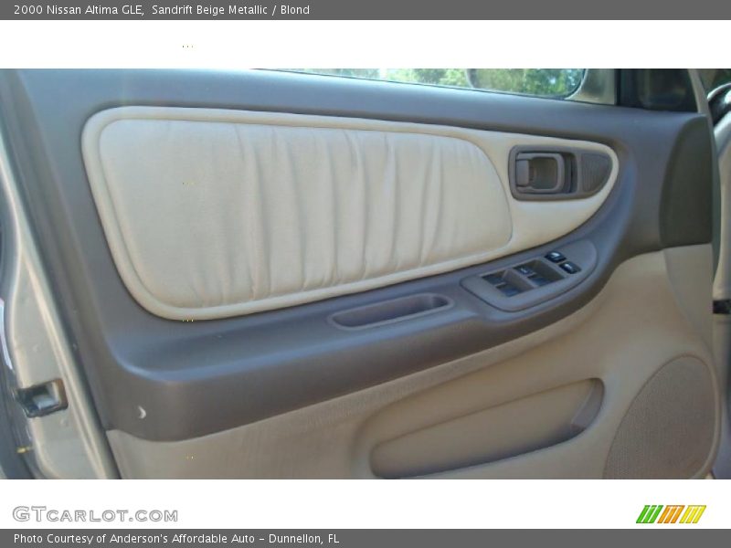 Sandrift Beige Metallic / Blond 2000 Nissan Altima GLE