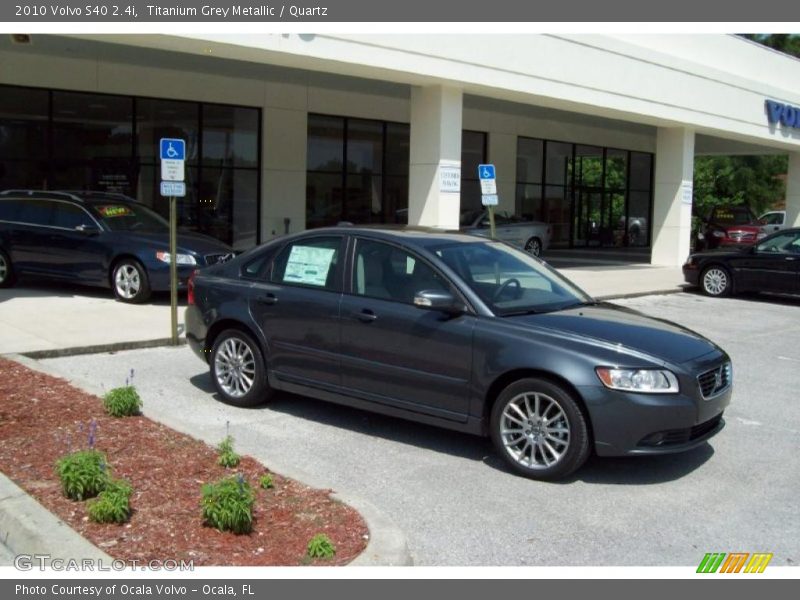 Titanium Grey Metallic / Quartz 2010 Volvo S40 2.4i