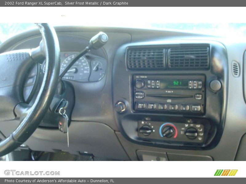 Silver Frost Metallic / Dark Graphite 2002 Ford Ranger XL SuperCab
