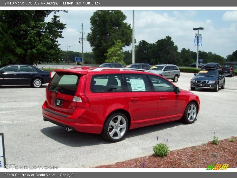 Passion Red / Off Black 2010 Volvo V70 3.2 R-Design
