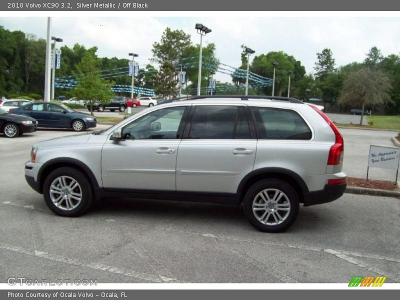 Silver Metallic / Off Black 2010 Volvo XC90 3.2