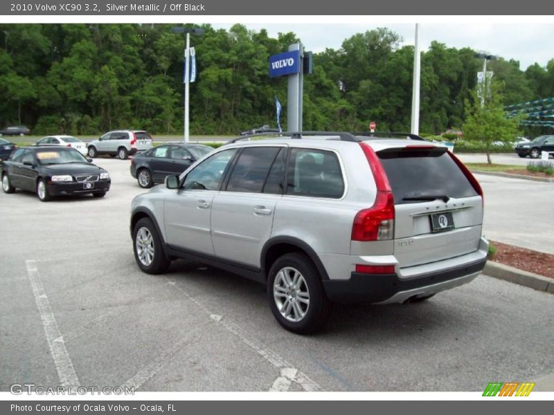 Silver Metallic / Off Black 2010 Volvo XC90 3.2