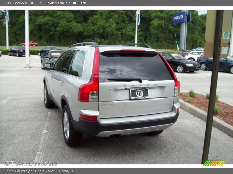 Silver Metallic / Off Black 2010 Volvo XC90 3.2
