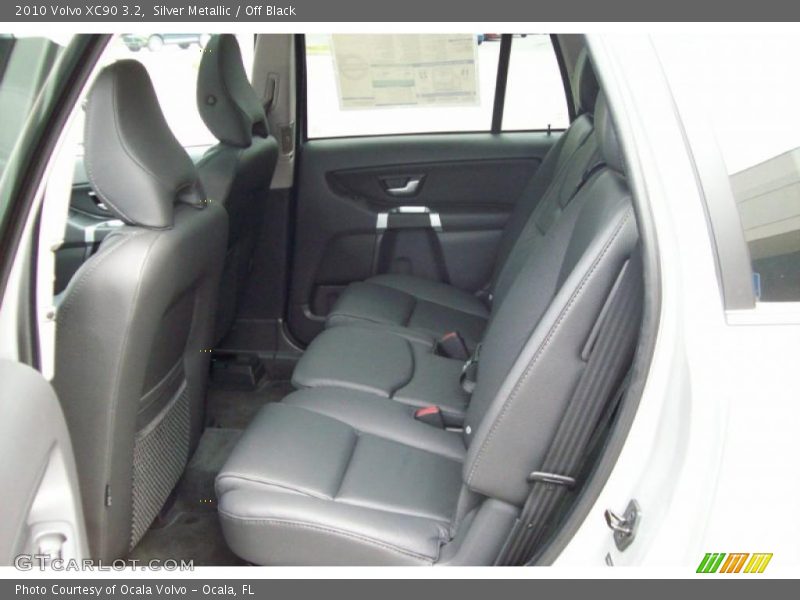 Silver Metallic / Off Black 2010 Volvo XC90 3.2