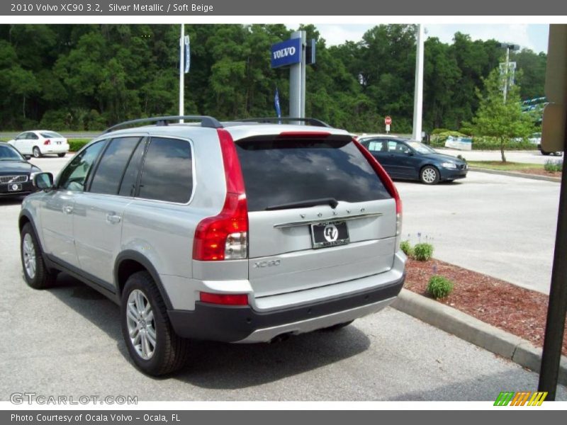 Silver Metallic / Soft Beige 2010 Volvo XC90 3.2