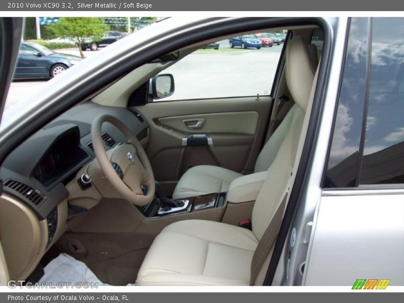 Silver Metallic / Soft Beige 2010 Volvo XC90 3.2