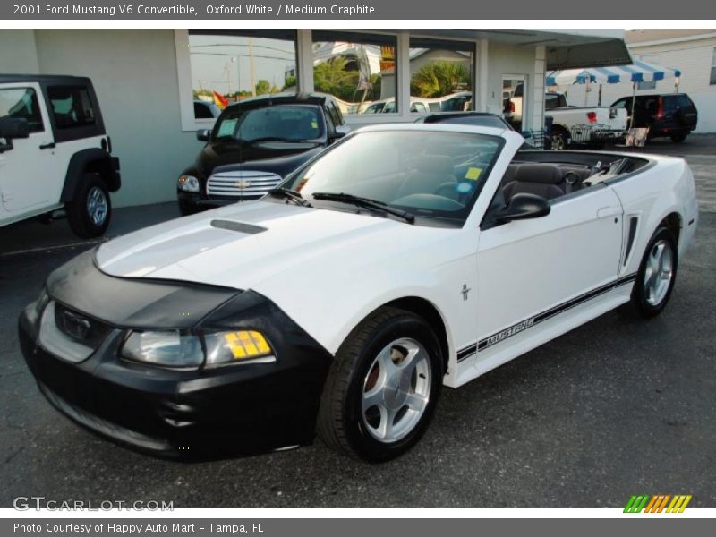 Oxford White / Medium Graphite 2001 Ford Mustang V6 Convertible