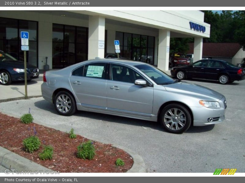 Silver Metallic / Anthracite 2010 Volvo S80 3.2