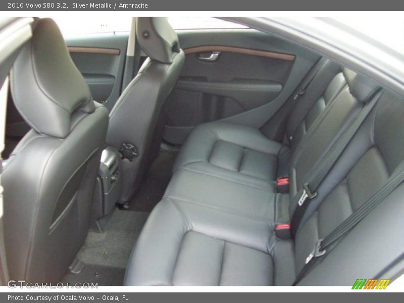 Silver Metallic / Anthracite 2010 Volvo S80 3.2