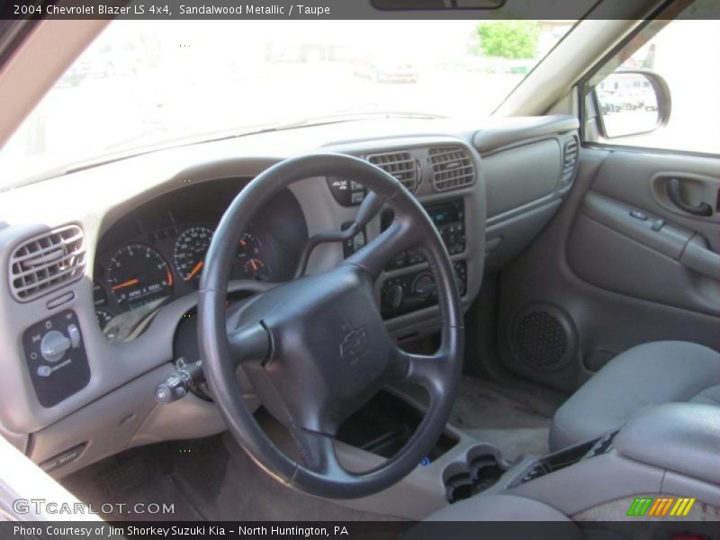 Sandalwood Metallic / Taupe 2004 Chevrolet Blazer LS 4x4