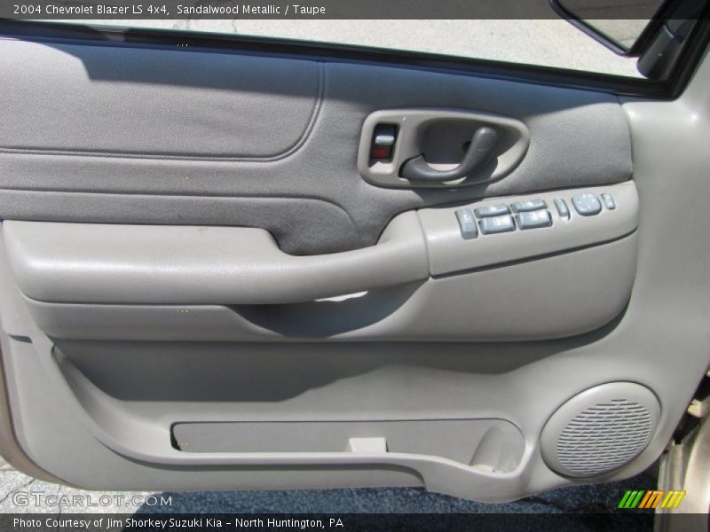 Sandalwood Metallic / Taupe 2004 Chevrolet Blazer LS 4x4