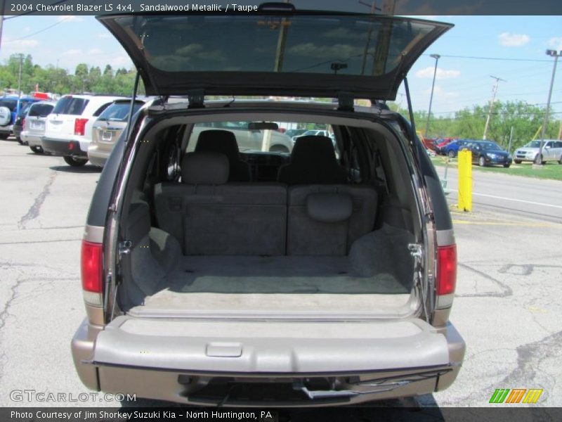 Sandalwood Metallic / Taupe 2004 Chevrolet Blazer LS 4x4