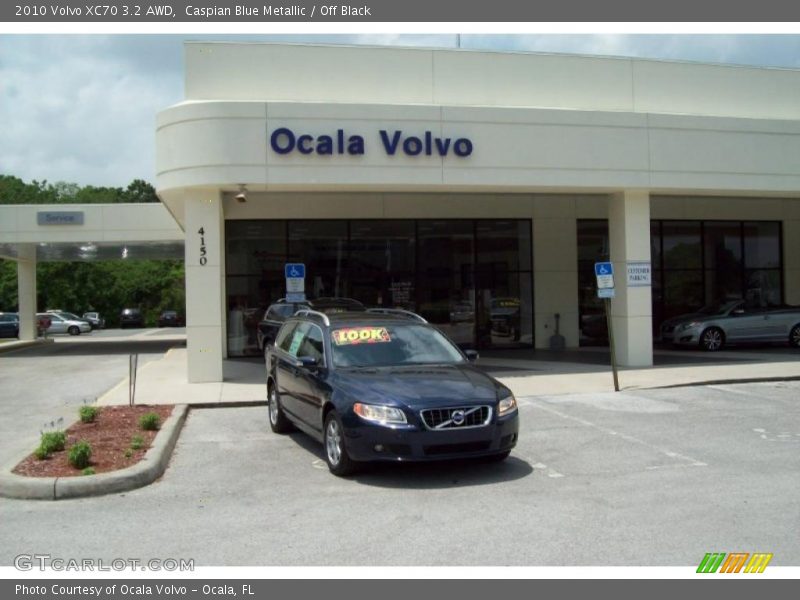 Caspian Blue Metallic / Off Black 2010 Volvo XC70 3.2 AWD