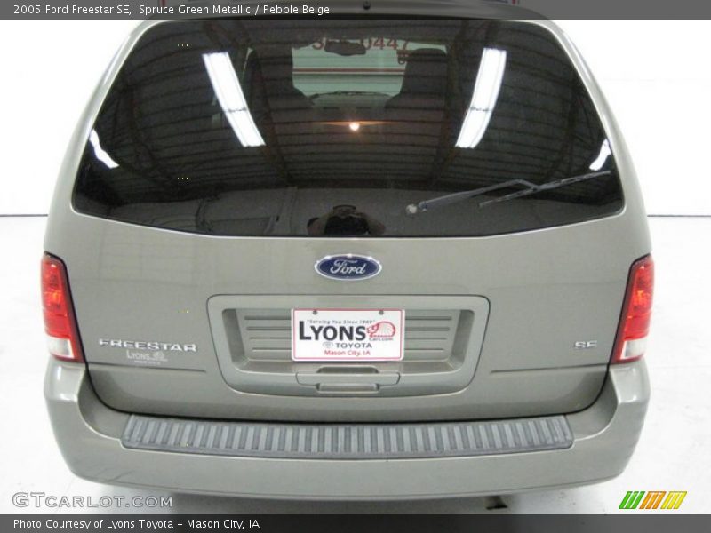 Spruce Green Metallic / Pebble Beige 2005 Ford Freestar SE
