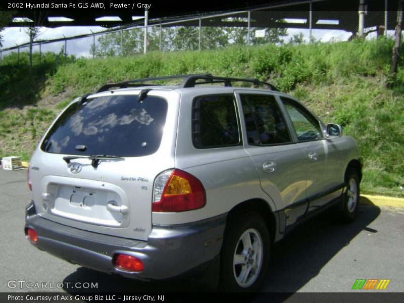 Pewter / Gray 2002 Hyundai Santa Fe GLS AWD
