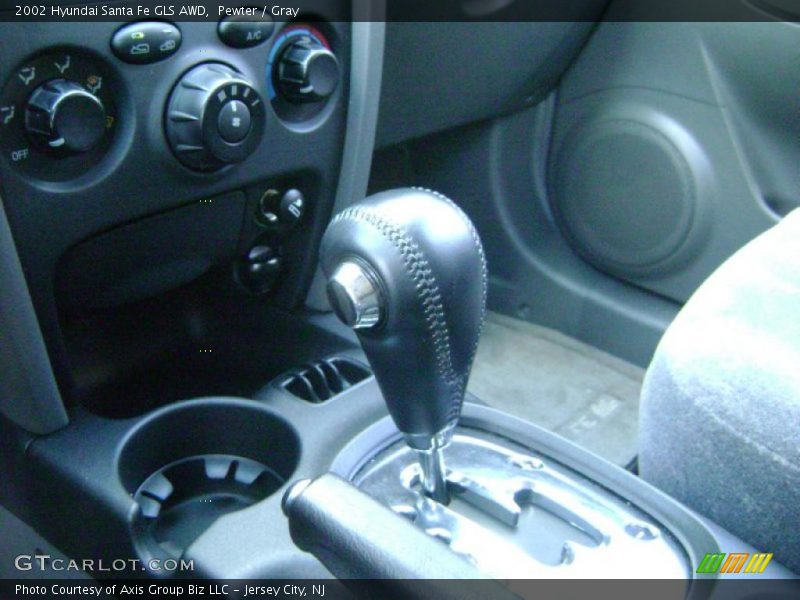 Pewter / Gray 2002 Hyundai Santa Fe GLS AWD