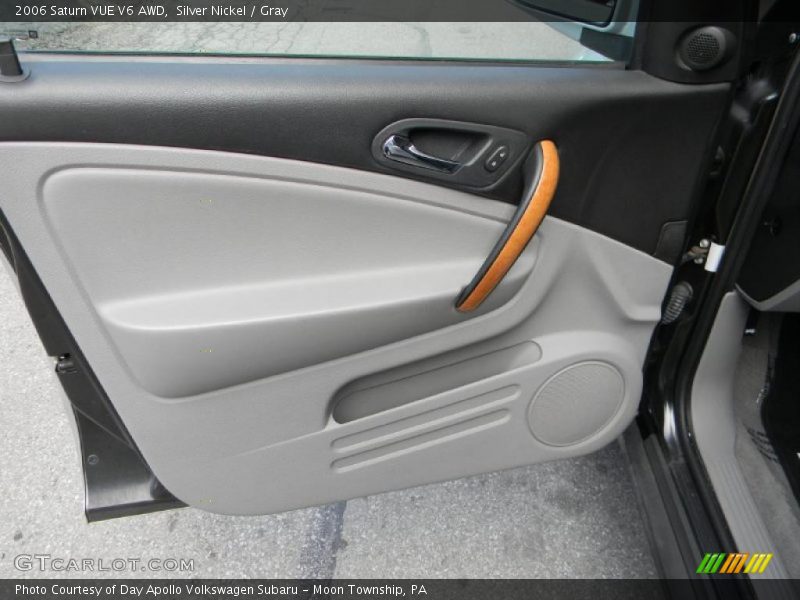Silver Nickel / Gray 2006 Saturn VUE V6 AWD