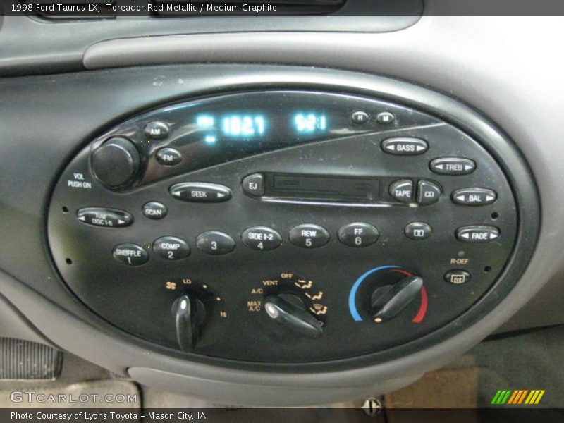 Toreador Red Metallic / Medium Graphite 1998 Ford Taurus LX