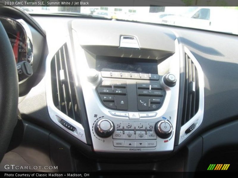 Summit White / Jet Black 2010 GMC Terrain SLE