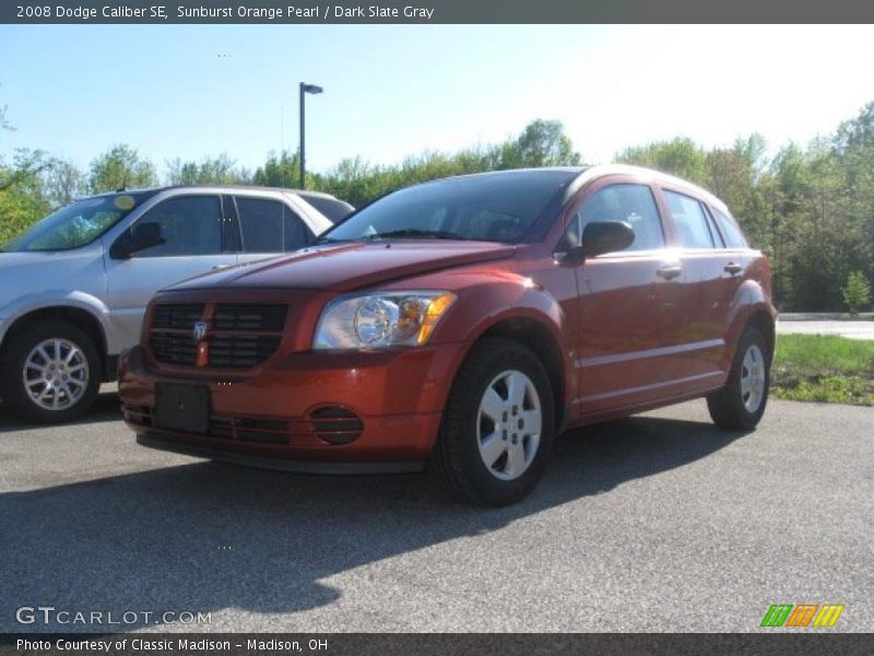Sunburst Orange Pearl / Dark Slate Gray 2008 Dodge Caliber SE