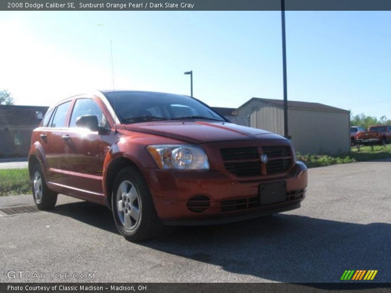 Sunburst Orange Pearl / Dark Slate Gray 2008 Dodge Caliber SE