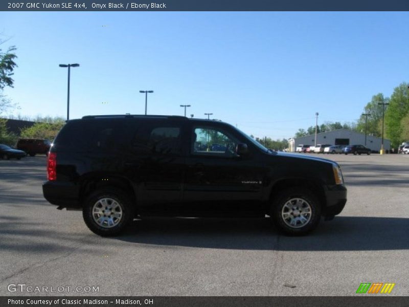 Onyx Black / Ebony Black 2007 GMC Yukon SLE 4x4