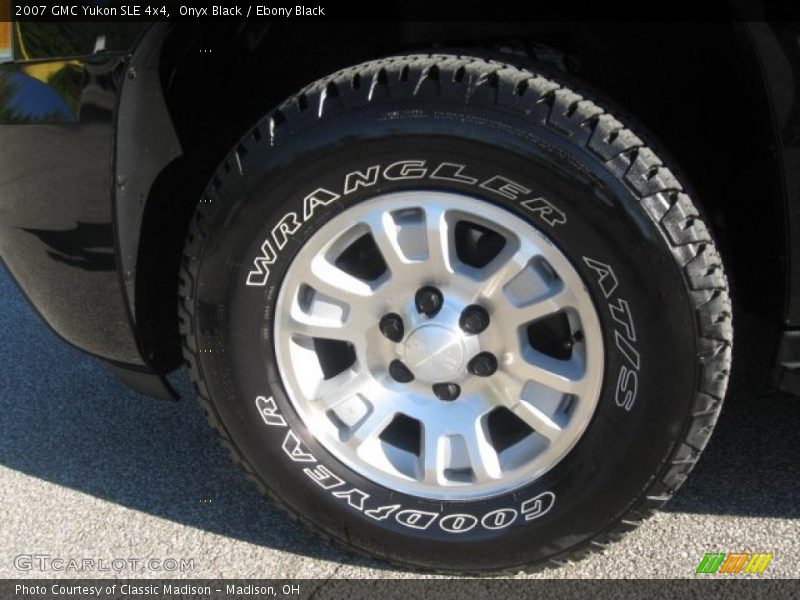 Onyx Black / Ebony Black 2007 GMC Yukon SLE 4x4