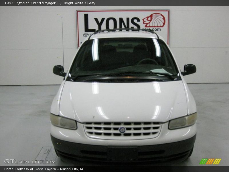 Bright White / Gray 1997 Plymouth Grand Voyager SE