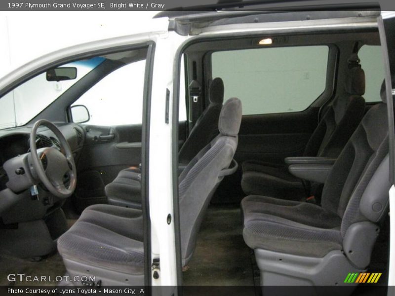 Bright White / Gray 1997 Plymouth Grand Voyager SE