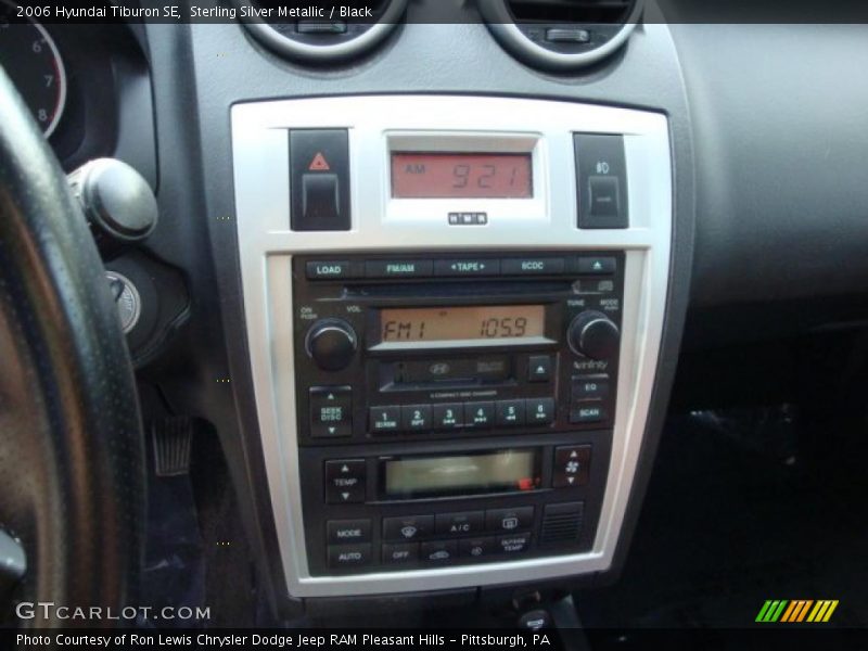 Sterling Silver Metallic / Black 2006 Hyundai Tiburon SE