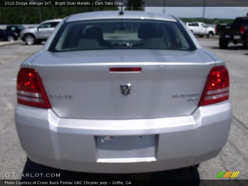 Bright Silver Metallic / Dark Slate Gray 2010 Dodge Avenger SXT