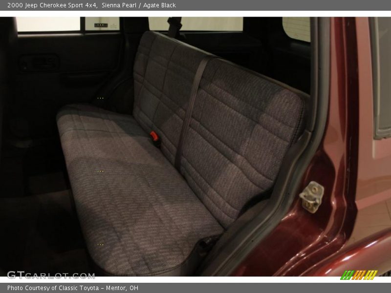 Sienna Pearl / Agate Black 2000 Jeep Cherokee Sport 4x4