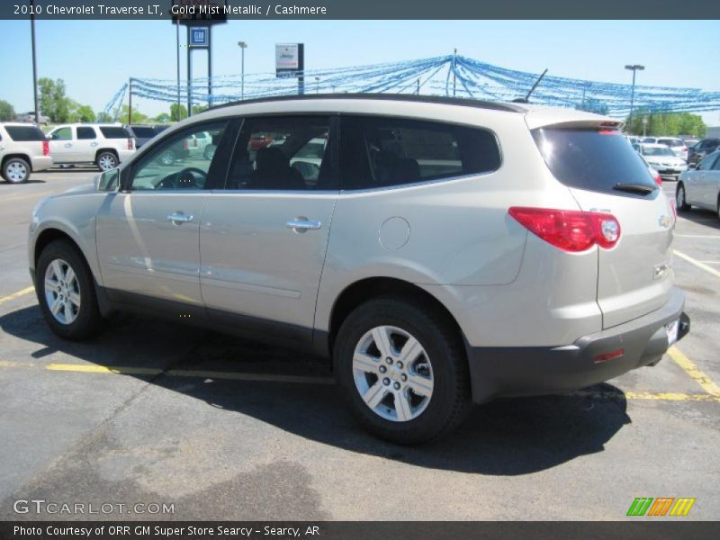 Gold Mist Metallic / Cashmere 2010 Chevrolet Traverse LT