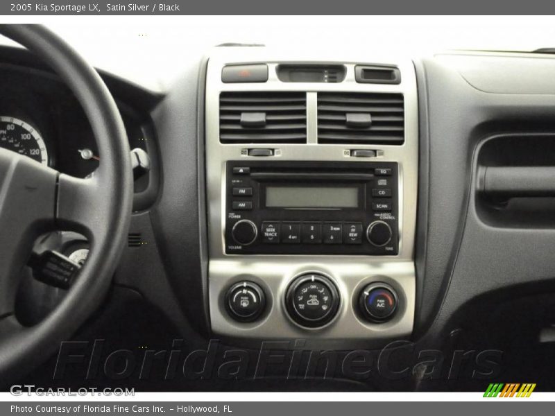 Satin Silver / Black 2005 Kia Sportage LX
