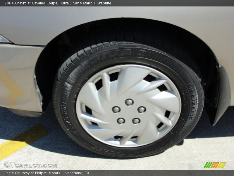 Ultra Silver Metallic / Graphite 2004 Chevrolet Cavalier Coupe