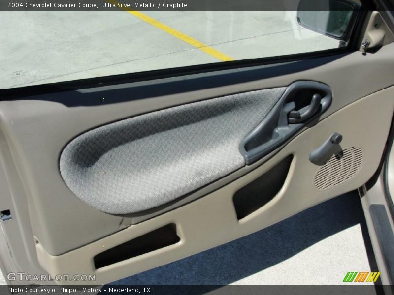 Ultra Silver Metallic / Graphite 2004 Chevrolet Cavalier Coupe