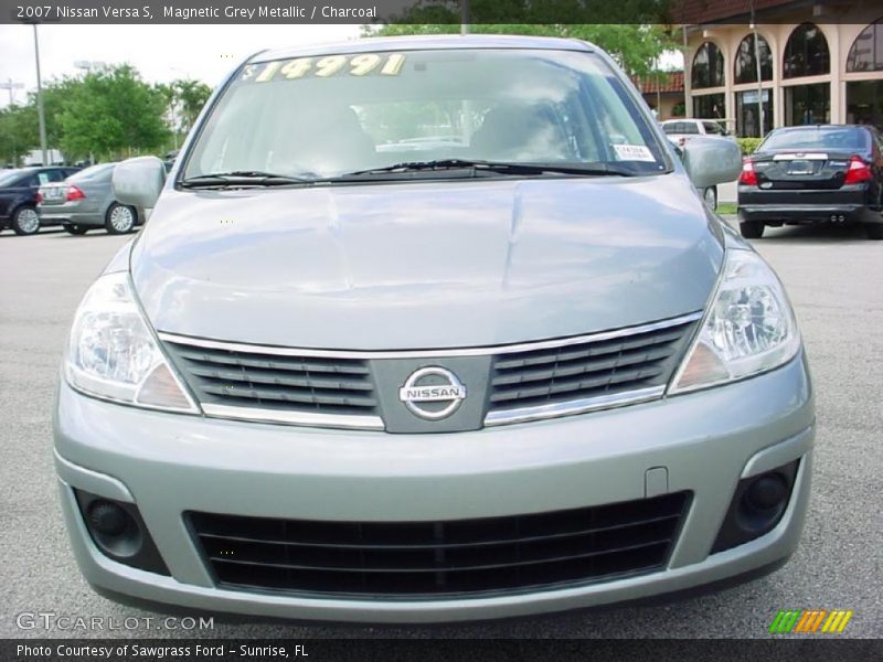 Magnetic Grey Metallic / Charcoal 2007 Nissan Versa S