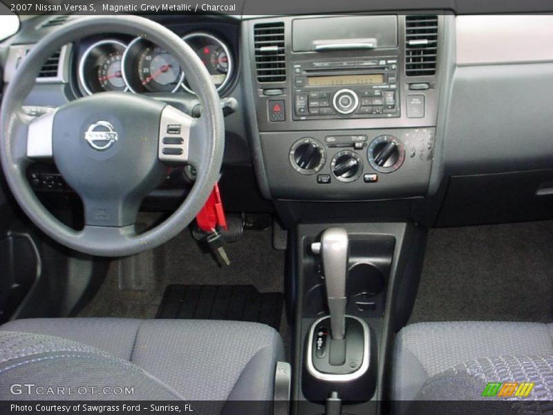 Magnetic Grey Metallic / Charcoal 2007 Nissan Versa S