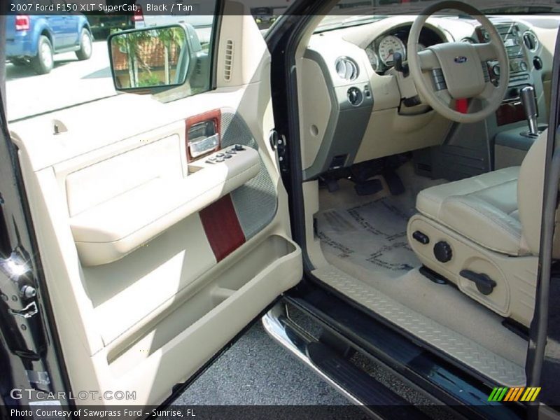 Black / Tan 2007 Ford F150 XLT SuperCab