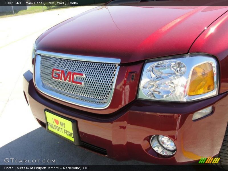 Red Jewel / Ebony 2007 GMC Envoy Denali