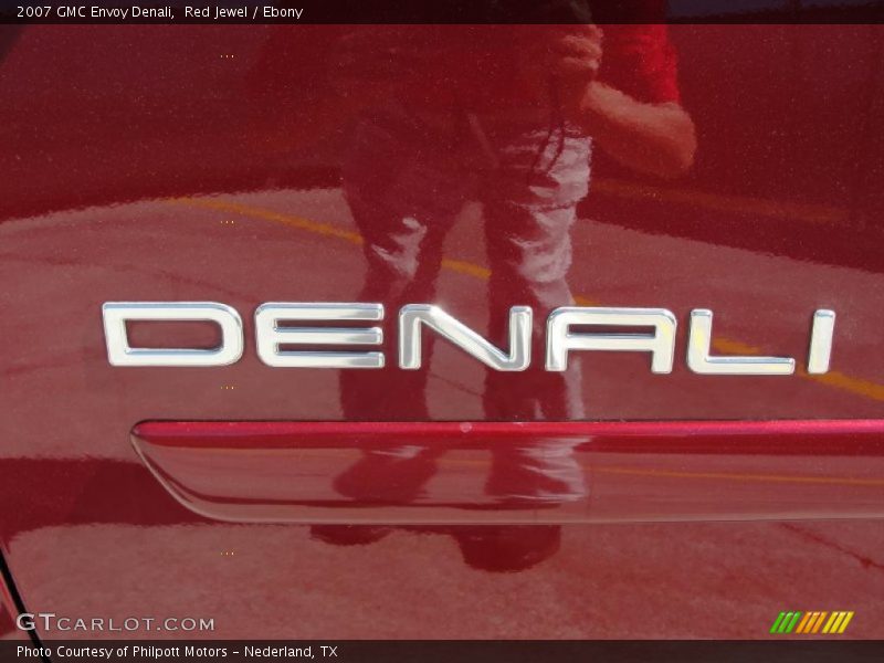 Red Jewel / Ebony 2007 GMC Envoy Denali