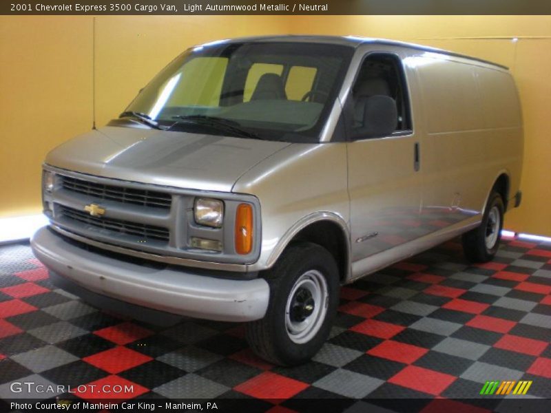 Light Autumnwood Metallic / Neutral 2001 Chevrolet Express 3500 Cargo Van