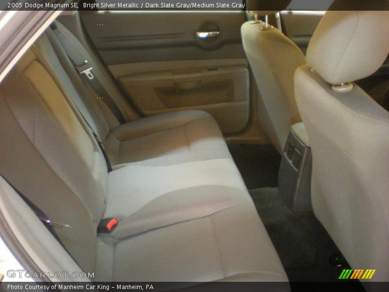 Bright Silver Metallic / Dark Slate Gray/Medium Slate Gray 2005 Dodge Magnum SE