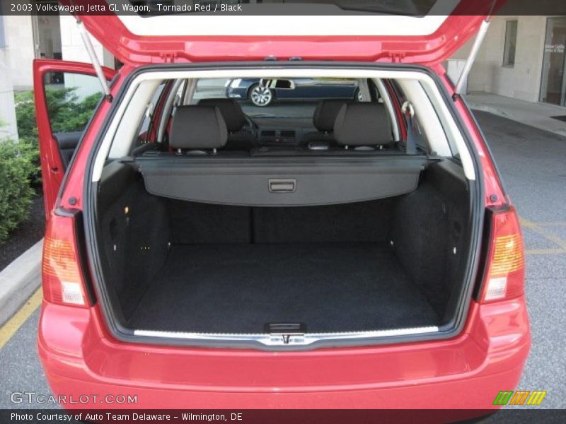 Tornado Red / Black 2003 Volkswagen Jetta GL Wagon