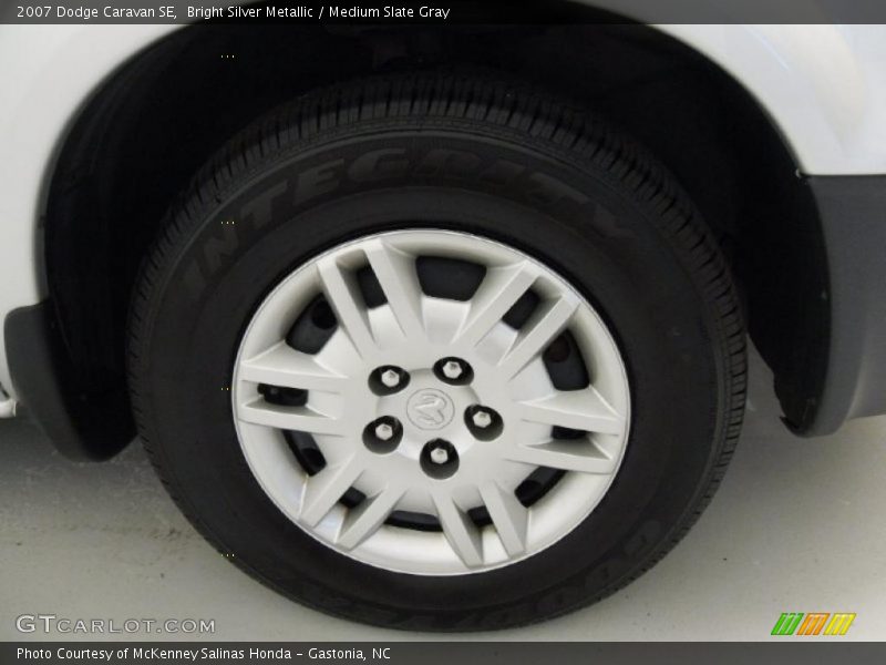 Bright Silver Metallic / Medium Slate Gray 2007 Dodge Caravan SE